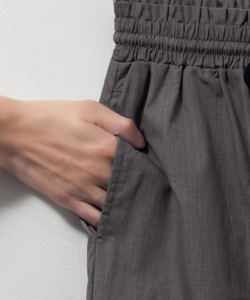 Mac-House(マックハウス)の「milli de l'air デニムライク セミワイドパンツ(デニムパンツ・レディース・ライトグレー/ネイビー/ブルー・M/L)」の5枚目の写真