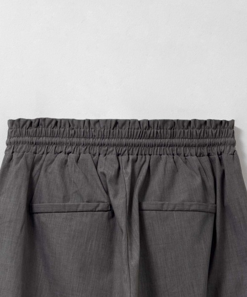 Mac-House(マックハウス)の「milli de l'air デニムライク セミワイドパンツ(デニムパンツ・レディース・ライトグレー/ネイビー/ブルー・M/L)」の6枚目の写真