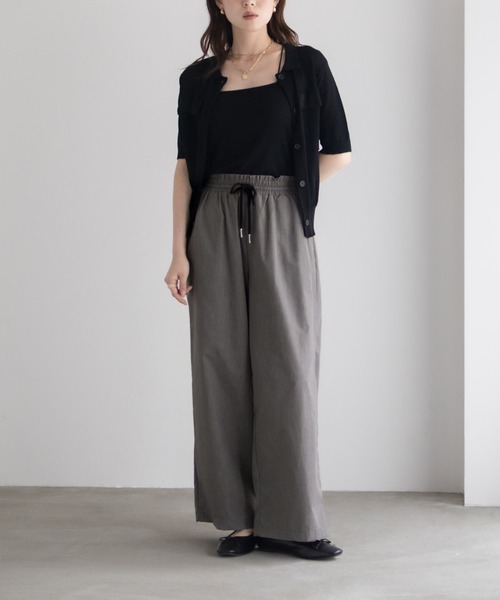 Mac-House(マックハウス)の「milli de l'air デニムライク セミワイドパンツ(デニムパンツ・レディース・ライトグレー/ネイビー/ブルー・M/L)」の11枚目の写真