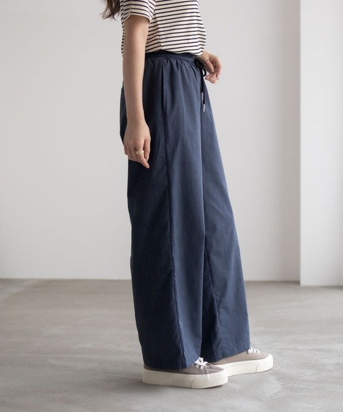 Mac-House(マックハウス)の「milli de l'air デニムライク セミワイドパンツ(デニムパンツ・レディース・ライトグレー/ネイビー/ブルー・M/L)」の19枚目の写真