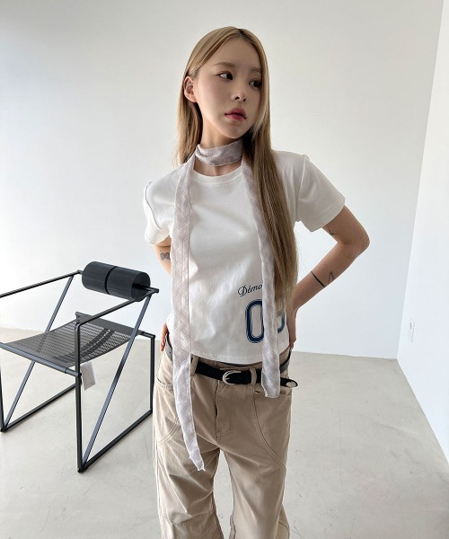 4INT.(フォイント)の「ナンバリング プリント 半袖 クロップド Tシャツ(Tシャツ/カットソー・レディース・グレー/ホワイト/ネイビー・FREE)」の7枚目の写真
