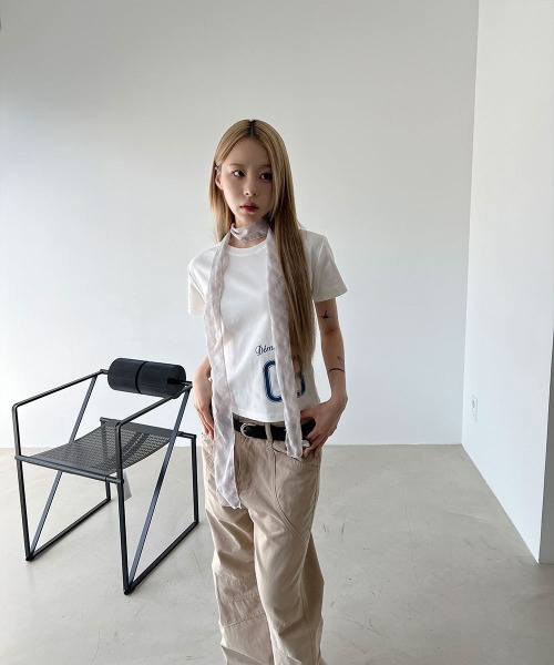 4INT.(フォイント)の「ナンバリング プリント 半袖 クロップド Tシャツ(Tシャツ/カットソー・レディース・グレー/ホワイト/ネイビー・FREE)」の10枚目の写真