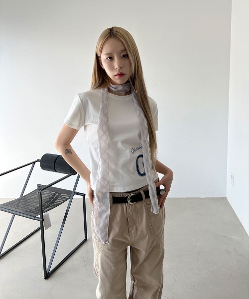 4INT.(フォイント)の「ナンバリング プリント 半袖 クロップド Tシャツ(Tシャツ/カットソー・レディース・グレー/ホワイト/ネイビー・FREE)」の12枚目の写真