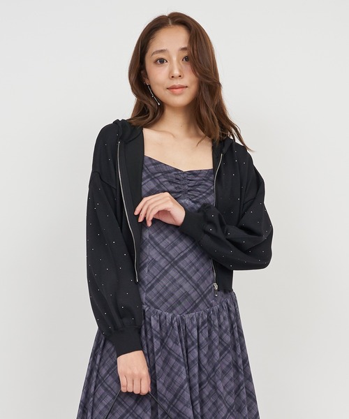 ROYAL PARTY（ロイヤルパーティー）の「プチビジューニットパーカー（パーカー・レディース・オフホワイト/ブラック/ボルドー・FREE）」の7枚目の写真