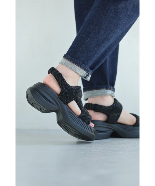 cawaii(カワイイ)の「ラクして映える ビジューサンダル(サンダル・レディース・アイボリー/ブラック・35/36/37/38/39)」の9枚目の写真