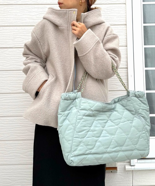 Q（キュー）の「フーディーショートコート（その他アウター・レディース・オリーブ/バーガンディー/ベージュ/ブラック・MEDIUM）」の2枚目の写真