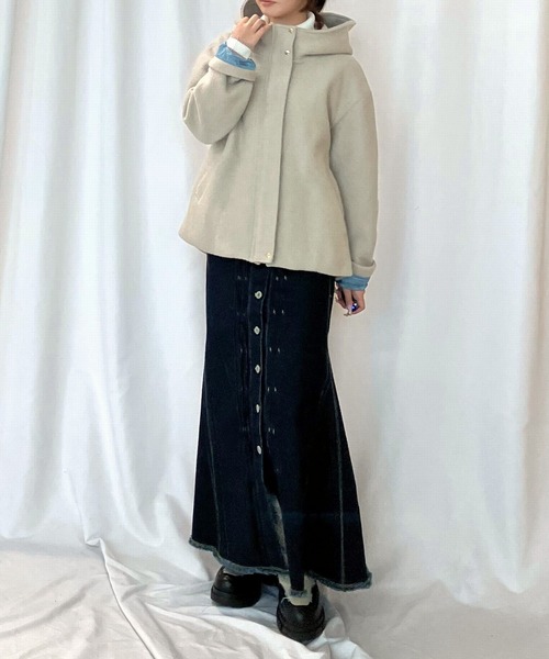 Q（キュー）の「フーディーショートコート（その他アウター・レディース・オリーブ/バーガンディー/ベージュ/ブラック・MEDIUM）」の7枚目の写真