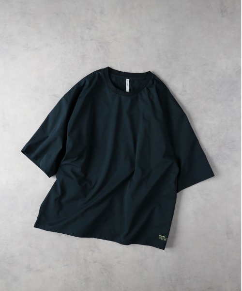 Right-on（ライトオン）の「【PLUS ONE】裾ワンポイントロゴ半袖Ｔシャツ（Tシャツ/カットソー・メンズ・ブラック/ホワイト/ライトグレー/グリーン・L/XL/M）」の4枚目の写真