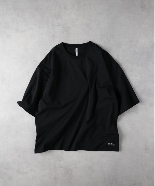 Right-on（ライトオン）の「【PLUS ONE】裾ワンポイントロゴ半袖Ｔシャツ（Tシャツ/カットソー・メンズ・ブラック/ホワイト/ライトグレー/グリーン・L/XL/M）」の2枚目の写真