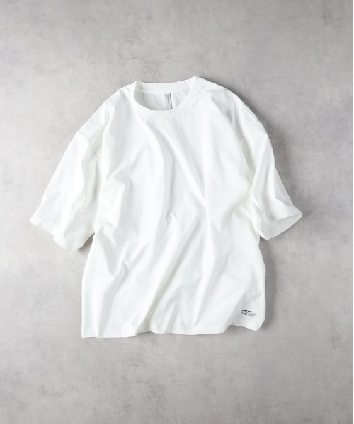Right-on(ライトオン)の「PLUS ONE(プラスワン)【メンズ】裾ワンポイントロゴ半袖Tシャツ(Tシャツ/カットソー・メンズ・ブラック/ホワイト/ライトグレー/グリーン・L/XL/M)」の11枚目の写真