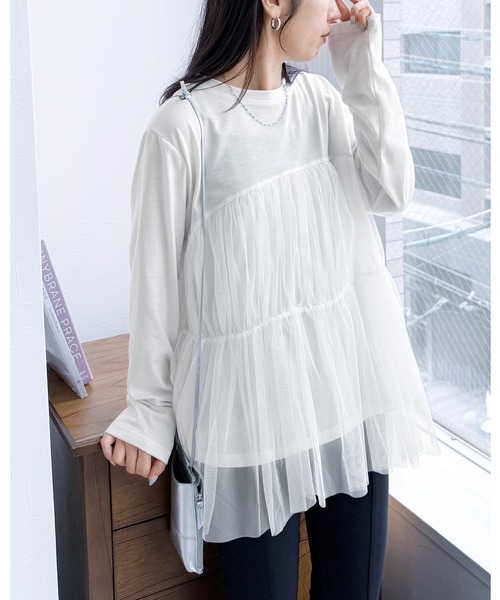 reca(レカ)の「チュールバルーンスリーブTシャツ(Tシャツ/カットソー・レディース・オフホワイト/ブラック/ブラウン/ピンク・M-L)」の1枚目の写真