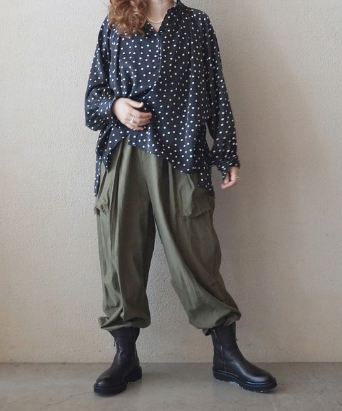 JOURNAL STANDARD LUXE（ジャーナルスタンダード　ラックス）の「《追加》ミリタリークロス カーゴパンツ（カーゴパンツ・レディース・ブラック/カーキ・FREE）」の7枚目の写真