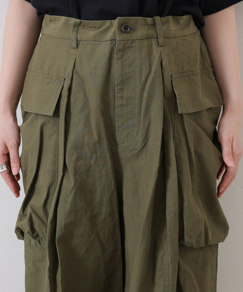 JOURNAL STANDARD LUXE（ジャーナルスタンダード　ラックス）の「《追加》ミリタリークロス カーゴパンツ（カーゴパンツ・レディース・ブラック/カーキ・FREE）」の21枚目の写真