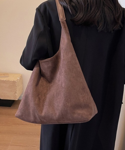 SHEPP(シープ)の「フェイクスエード ショルダーバッグ / インポーチ付き(ショルダーバッグ・レディース・アイボリー/ブラウン/ブラック・F)」の5枚目の写真