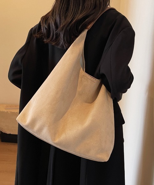 SHEPP(シープ)の「フェイクスエード ショルダーバッグ / インポーチ付き(ショルダーバッグ・レディース・アイボリー/ブラウン/ブラック・F)」の8枚目の写真