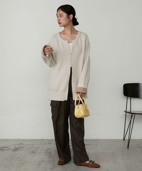 MONO-MART（モノマート）の「バイカラー配色ダブルフェイスルーズニットカーディガン（カーディガン/ボレロ・レディース・レッド/ブラック/アイボリー/ブラウン/ネイビー/グレー・L/M）」の18枚目の写真