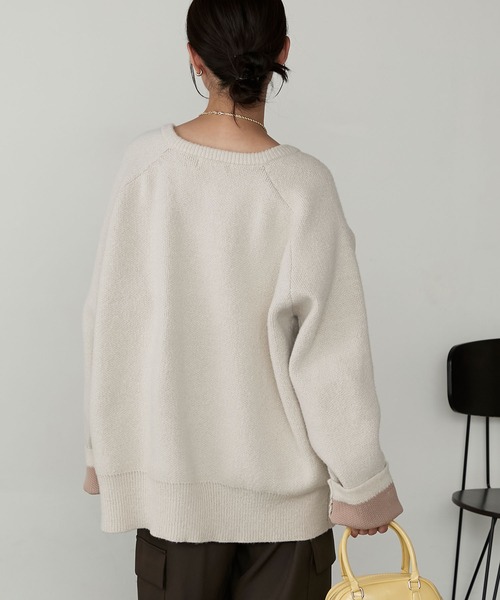 MONO-MART（モノマート）の「バイカラー配色ダブルフェイスルーズニットカーディガン（カーディガン/ボレロ・レディース・レッド/ブラック/アイボリー/ブラウン/ネイビー/グレー・L/M）」の21枚目の写真