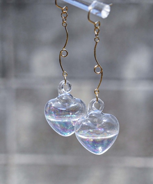 CERCA(チェルカ)の「jolie minette/お水入り ハートガラスドーム フック ピアス /アレルギー対応(ピアス(両耳用)・レディース・ゴールド/シルバー・FREE)」の7枚目の写真