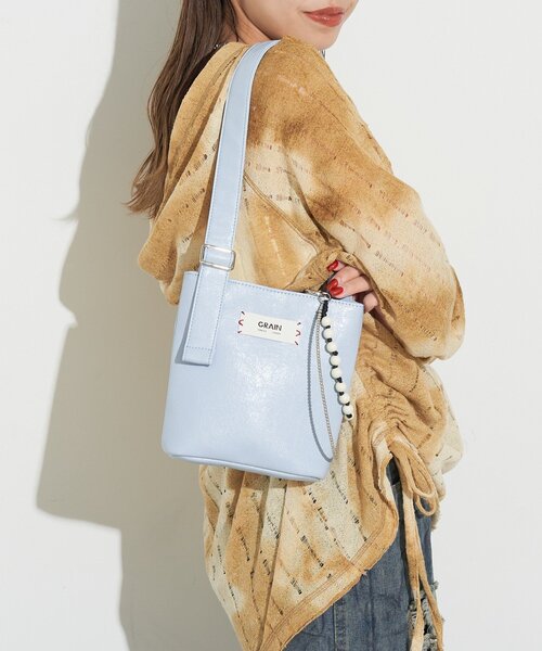 GRAIN(グレイン)の「【GRAIN/グレイン】ビーズチャーム付きベルトバッグ(トートバッグ・レディース・ブラック/レッド/サックスブルー・FREE)」の4枚目の写真