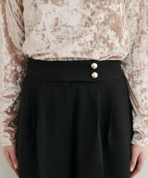 natural couture（ナチュラルクチュール）の「【WEB限定】金釦タックワイドパンツ（その他パンツ・レディース・ブラウン/ベージュ/ブラック/オフホワイト・FREE）」の19枚目の写真