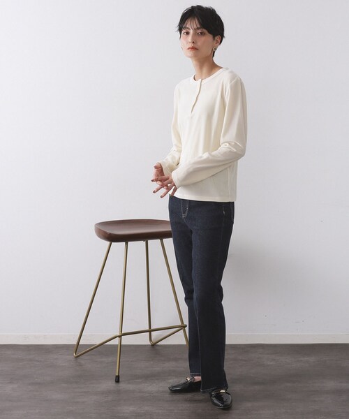 OPAQUE.CLIP（オペークドットクリップ）の「ベロアタッチリブトップス【洗濯機OK】（Tシャツ/カットソー・レディース・オフホワイト/ベビーピンク/チャコールグレー・42/38/40）」の10枚目の写真