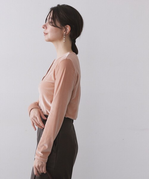 OPAQUE.CLIP（オペークドットクリップ）の「ベロアタッチリブトップス【洗濯機OK】（Tシャツ/カットソー・レディース・オフホワイト/ベビーピンク/チャコールグレー・42/38/40）」の14枚目の写真