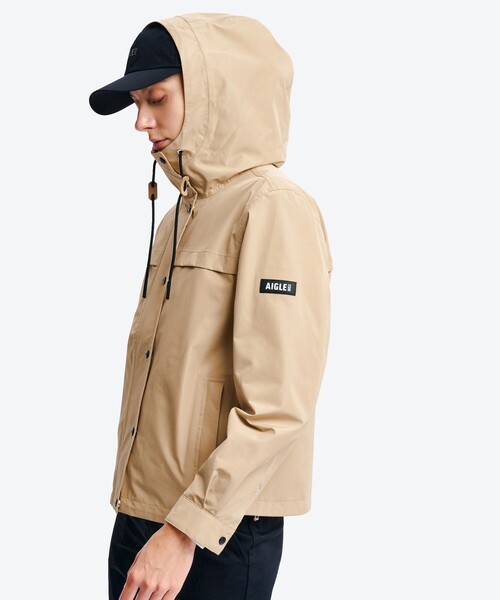 AIGLE（エーグル）の「GORE-TEX ゴアテックス 防水 防風 透湿 2レイヤージャケット RP（マウンテンパーカー・レディース・ブラック/ベージュ/ライトグレー・36/40/38）」の21枚目の写真