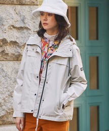 ゴアテックス マウンテンパーカー」に該当するグレー/灰色系の