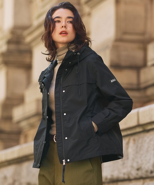 AIGLE（エーグル）の「GORE-TEX ゴアテックス 防水 防風 透湿 2レイヤージャケット RP（マウンテンパーカー・レディース・ブラック/ベージュ/ライトグレー・36/40/38）」の2枚目の写真