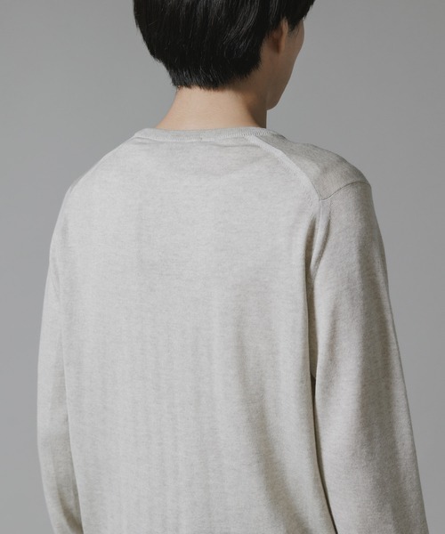 JOHN SMEDLEY(ジョンスメドレー)の「JOHN SMEDLEY/ジョンスメドレー PULLOVER CN LS ハイゲージ メリノウール 長袖ニット(ニット/セーター・メンズ・ブラック/ライトグレー・M/L)」の22枚目の写真