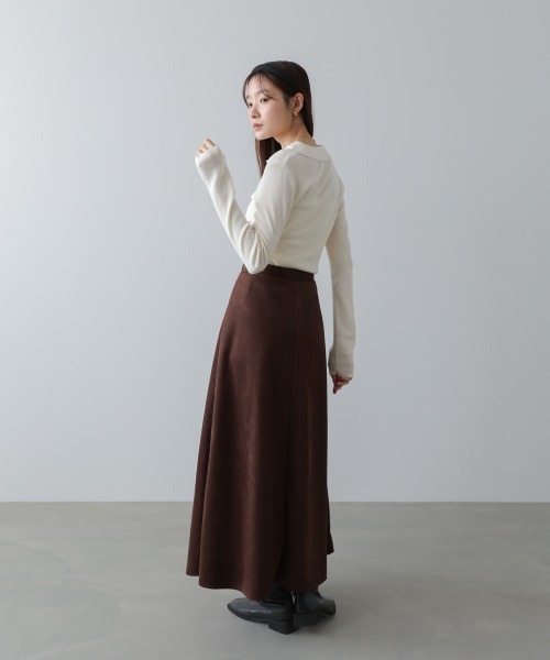 Bab（バブ）の「くるみボタンポロニット（ニット/セーター・レディース・ブラウン/アイボリー/ブラック/チャコールグレー・FREE）」の9枚目の写真