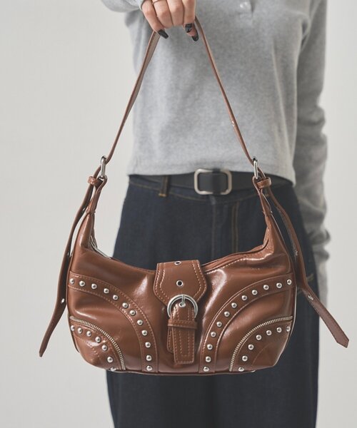 WHO'S WHO gallery（フーズフーギャラリー）の「STUDDED BELT SHOULDER BAG（ショルダーバッグ・レディース・ブラック/ブラウン・FREE）」の4枚目の写真