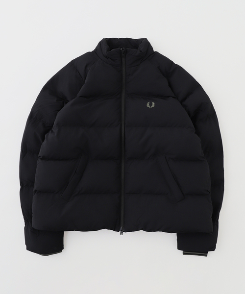 FRED PERRY(フレッドペリー)の「FRED PERRY / フレッドペリー RAGLAN SLEEVE PADDED JACKET(ナイロンジャケット・メンズ・ブラック/ネイビー・MEDIUM/LARGE)」の5枚目の写真