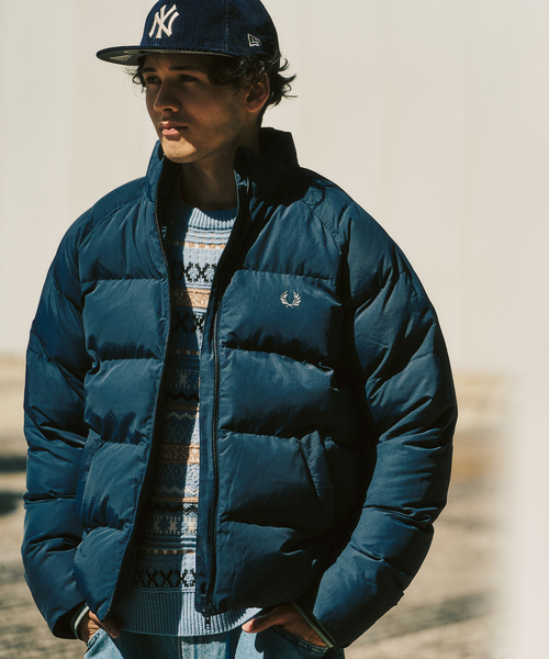 FRED PERRY(フレッドペリー)の「FRED PERRY / フレッドペリー RAGLAN SLEEVE PADDED JACKET(ナイロンジャケット・メンズ・ブラック/ネイビー・MEDIUM/LARGE)」の16枚目の写真