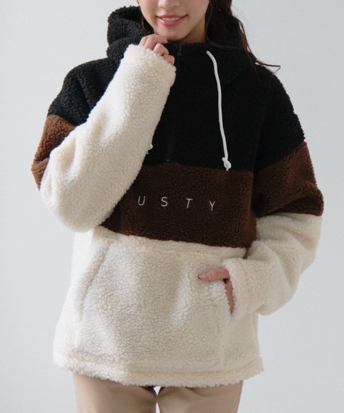 RUSTY（ラスティ）の「【RUSTY:ラスティー】レディース 配色切替 ハーフジップ ボアフリースパーカー/もこもこサイドジップ付ブルゾン（ブルゾン・レディース・ベージュ・MEDIUM）」の3枚目の写真