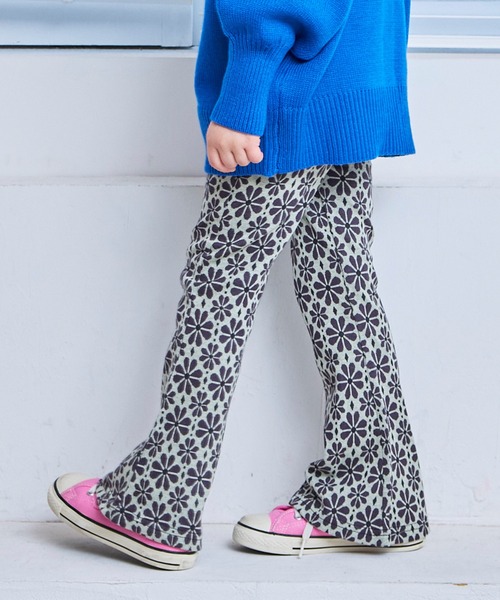 MARKEY'S(マーキーズ)の「総柄ジャガードフレアパンツ(その他パンツ・キッズ・ライトブルー/ブラック系その他/ブルー系その他/ライトグリーン/レッド系その他/イエロー系その他・100/150/95/90/80/140/130/120/110)」の2枚目の写真