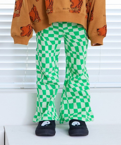 MARKEY'S(マーキーズ)の「総柄ジャガードフレアパンツ(その他パンツ・キッズ・ライトブルー/ブラック系その他/ブルー系その他/ライトグリーン/レッド系その他/イエロー系その他・100/150/95/90/80/140/130/120/110)」の3枚目の写真