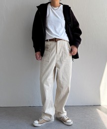 LBC（エルビーシー）の「コーデュロイベイカーゆるテーパードパンツ（その他パンツ・レディース）」