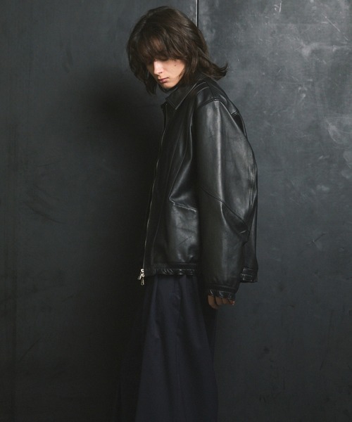 MAISON SPECIAL（メゾンスペシャル）の「《UNISEX》Sheep Leather Single Collard Blouson/シープレザーシングルカラーブルゾン【MAISON SPECIAL/メゾンスペシャル】（ライダースジャケット・メンズ・ブラック/ダークブラック/ダークブラウン・0/1/2）」の19枚目の写真
