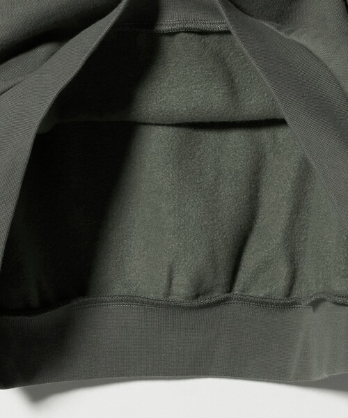 FOG ESSENTIALS（エフオージーエッセンシャルズ）の「＜FEAR OF GOD ESSENTIALS＞90s フリース クルーネック（スウェット・メンズ・クリーム/オリーブ/ブラック・M/L/XS/S）」の9枚目の写真