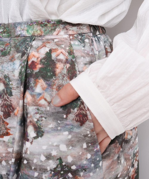 l'atelier du savon（アトリエドサボン）の「星くずと冬の街　シャツコールプリントスカート（スカート・レディース・ネイビー/ベージュ・FREE）」の4枚目の写真