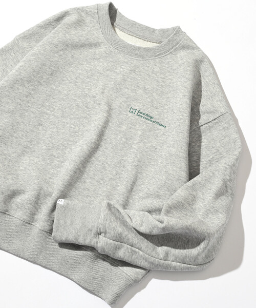 Firsthand（ファーストハンド）の「MA Firsthand/マ ファーストハンド MA ベーシックロゴ刺繍 クルーネックスウェット ウィメンズ / 裏毛スウェット（スウェット・レディース・チャコールグレー/グレー/レッド/ブラウン・ﾌﾘ-）」の2枚目の写真