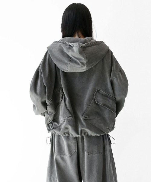 minsobi（ミンソビ）の「バックポケットピグメントジャケット（ノーカラージャケット・メンズ・チャコールグレー・FREE）」の11枚目の写真