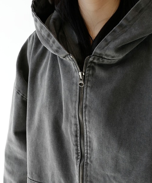 minsobi（ミンソビ）の「バックポケットピグメントジャケット（ノーカラージャケット・メンズ・チャコールグレー・FREE）」の4枚目の写真