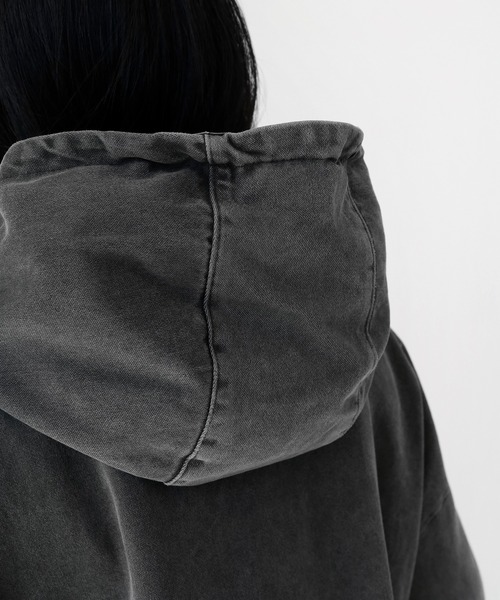 minsobi（ミンソビ）の「バックポケットピグメントジャケット（ノーカラージャケット・メンズ・チャコールグレー・FREE）」の6枚目の写真