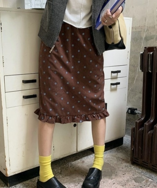 gossip!ロサンゼルス(ゴシップロサンゼルス)の「【Y2Kガーリー】レトロドット×フリルヘムストレートスカート/ミディ丈(スカート・レディース・ブラウン/ネイビー・FREE)」の11枚目の写真