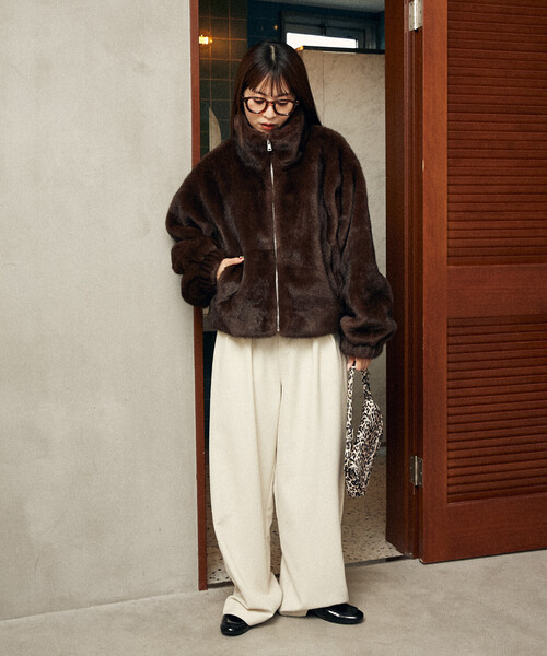 PUBLUX（パブリュクス）の「PUBLUX/パブリュクス ショート丈フェイクファーブルゾン　限定展開（その他アウター・レディース・ブラウン/ナチュラル・ﾌﾘ-）」の6枚目の写真