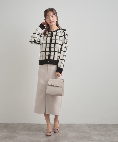 couture brooch（クチュールブローチ）の「【大人可愛い・通勤】チェックジャカード ニットカーディガン（カーディガン/ボレロ・レディース・ネイビー系1/ベージュ系その他2/アイボリー系1・38/36/42/40）」の5枚目の写真