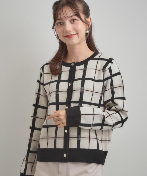 couture brooch（クチュールブローチ）の「【大人可愛い・通勤】チェックジャカード ニットカーディガン（カーディガン/ボレロ・レディース・ネイビー系1/ベージュ系その他2/アイボリー系1・38/36/42/40）」の9枚目の写真