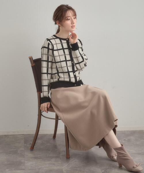 couture brooch（クチュールブローチ）の「【大人可愛い・通勤】チェックジャカード ニットカーディガン（カーディガン/ボレロ・レディース・ネイビー系1/ベージュ系その他2/アイボリー系1・38/36/42/40）」の12枚目の写真